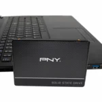 SSD PNY CS900 500GB SATA III 2.5 pulgadas — vista trasera
